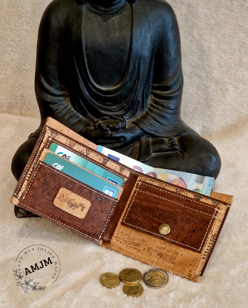 Traditional wallet pattern in english oh sew gecko
